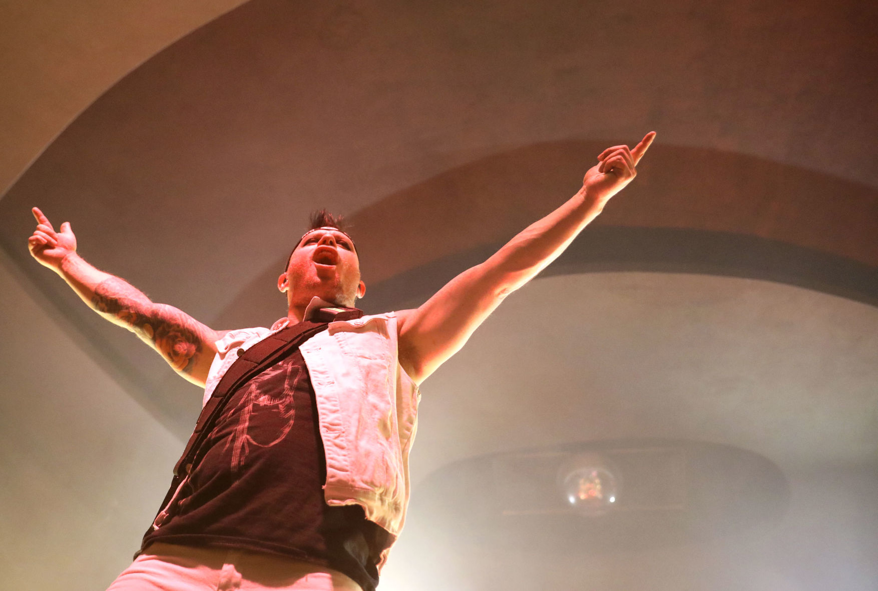 Spring Invasion Tour Photo No. 7